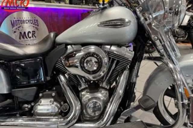 HARLEY-DAVIDSON SWITCHBACK FLD DYNA (2012) thumbnail 5
