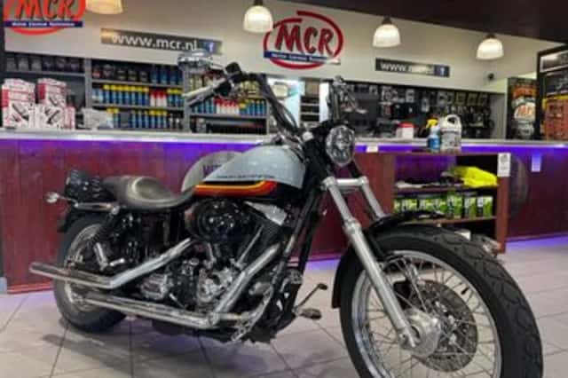 HARLEY-DAVIDSON STREETBOB LOW RIDER FXDLI FXDB (2004) thumbnail 1