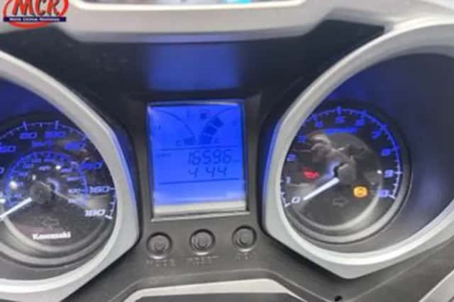 Kawasaki J 300 (2014) thumbnail 6