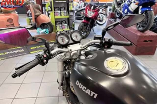 DUCATI M 600 (2002) thumbnail 3