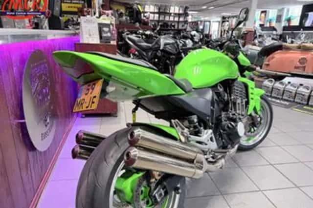 Kawasaki Z1000 (2004) thumbnail 5