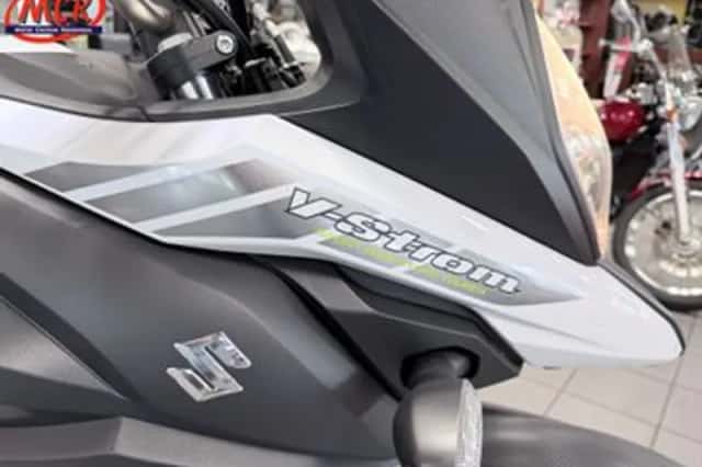 Suzuki V-Strom (2018) thumbnail 3