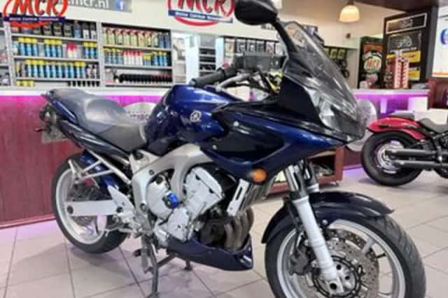 Yamaha FZ 6S Fazer (2003) thumbnail 1
