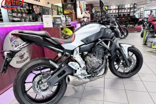 Yamaha MT-07 (2014) thumbnail 2