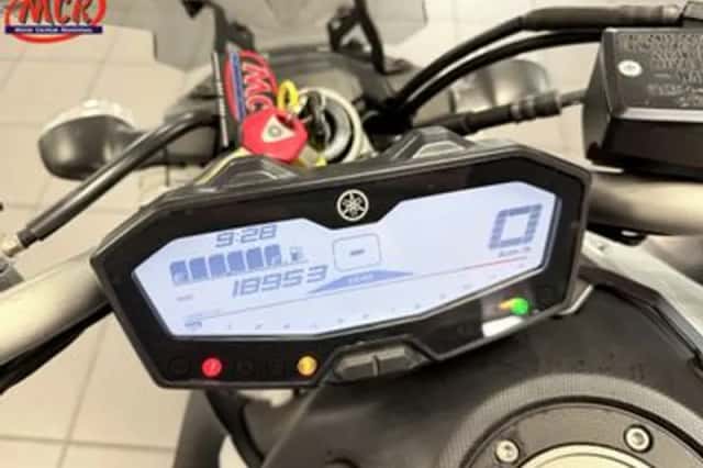 Yamaha MT-07 (2014) thumbnail 3
