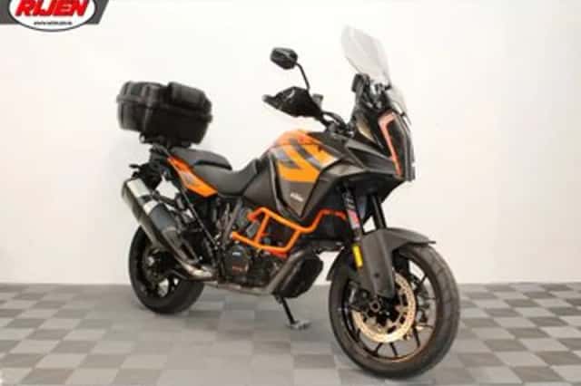 KTM 1290 SUPER ADVENTURE S (2019) thumbnail 1