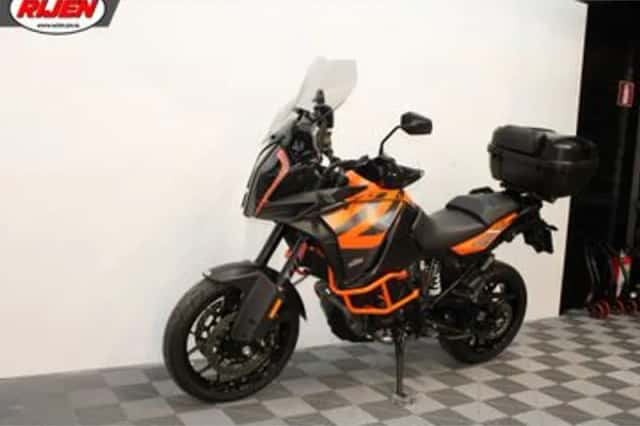 KTM 1290 SUPER ADVENTURE S (2019) thumbnail 6