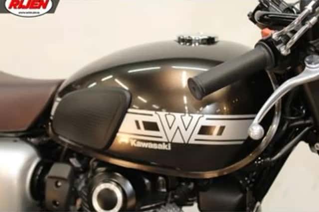 KAWASAKI W800 CAFE (2020) thumbnail 5