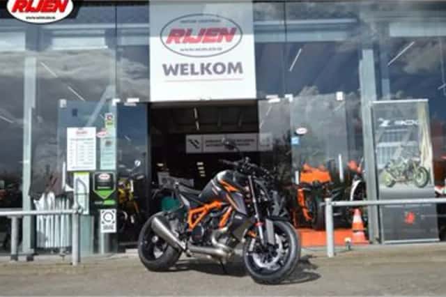 KTM Super Duke 1390 (2026) thumbnail 2