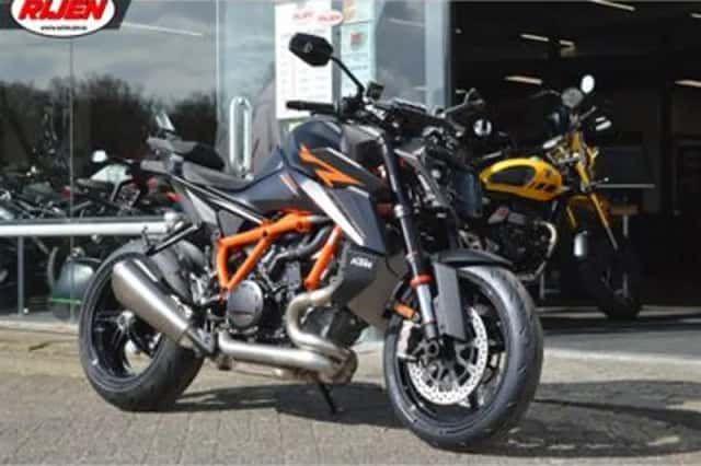 KTM Super Duke 1390 (2026) thumbnail 5