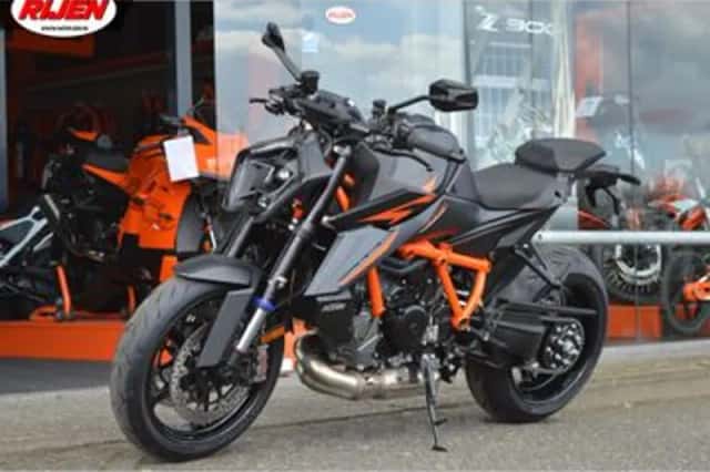 KTM Super Duke 1390 (2026) thumbnail 4