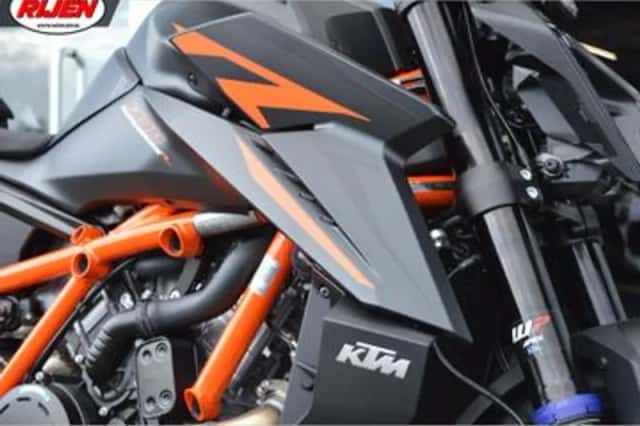 KTM Super Duke 1390 (2026) thumbnail 5