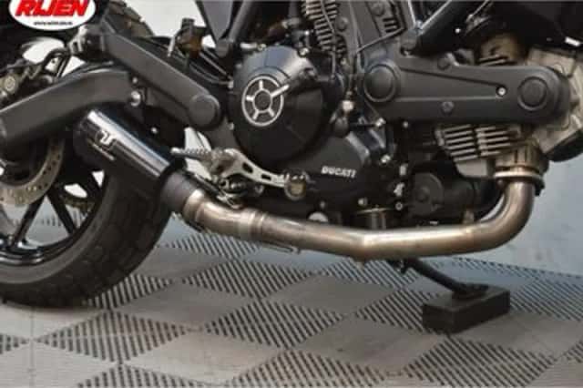 DUCATI SCRAMBLER SIXTY2 (2017) thumbnail 6