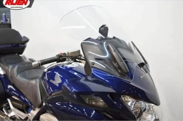 Honda ST 1300 PAN EUROPEAN ABS (2004) thumbnail 6
