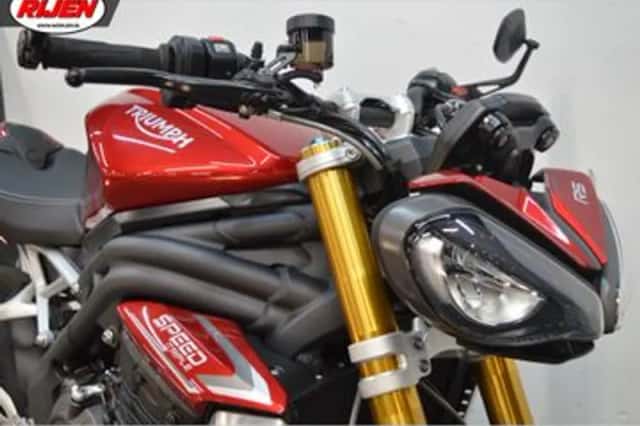 Triumph Speed Triple 1200 RS (2024) thumbnail 6