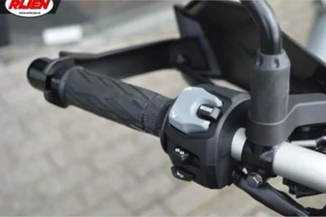 Suzuki V-Strom 800 DE (2026) thumbnail 6