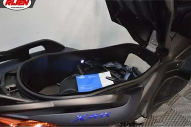 Yamaha Xmax 300 Tech MAX (2022) thumbnail 6