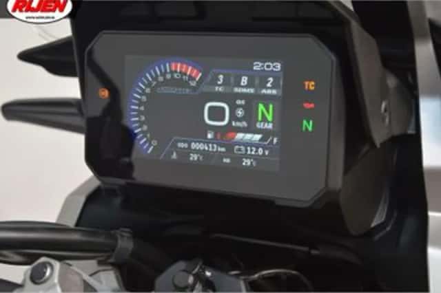 Suzuki V-Strom (2026) thumbnail 6
