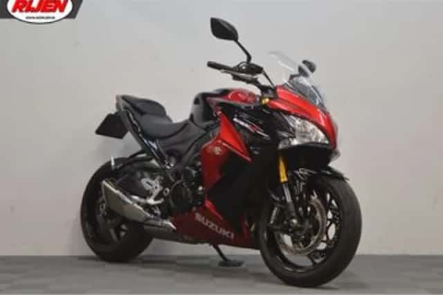Suzuki GSX S 1000F (2016) thumbnail 1