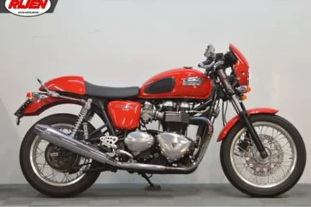 Triumph Thruxton (2009) thumbnail 2