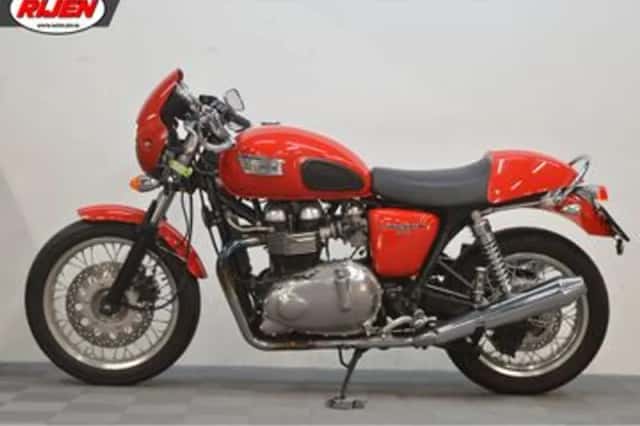 Triumph Thruxton (2009) thumbnail 3