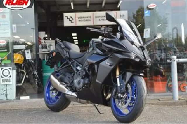Suzuki GSX-S1000GT (2026) thumbnail 1