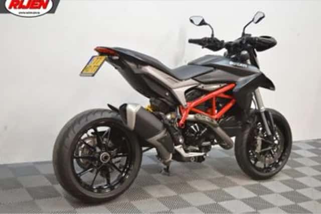 Ducati Hypermotard 821 (2014) thumbnail 4