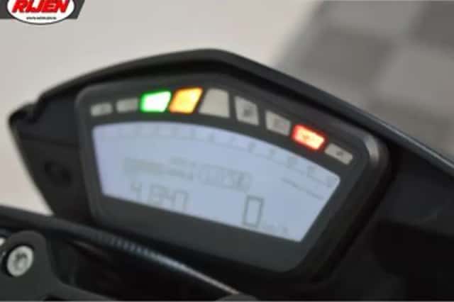 Ducati Hypermotard 821 (2014) thumbnail 5