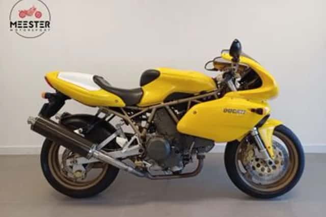 Ducati SS 750 I.e. Carenata (1999) thumbnail 1