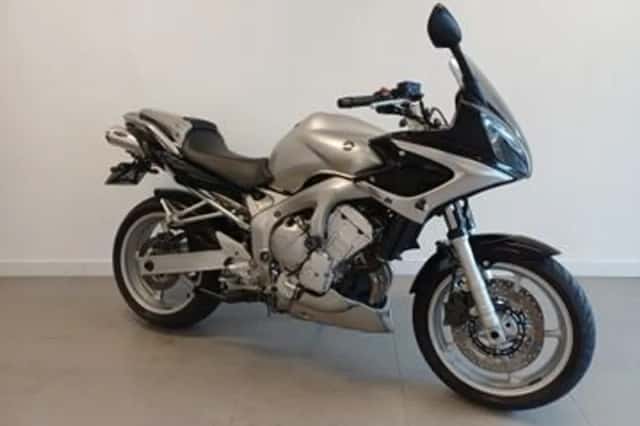 Yamaha FZ 6S Fazer (2004) thumbnail 2