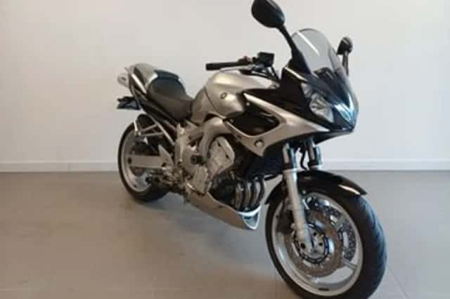 Yamaha FZ 6S Fazer (2004) thumbnail 3