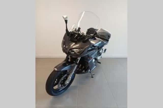 YAMAHA FZS 1000 FAZER (2005) thumbnail 5