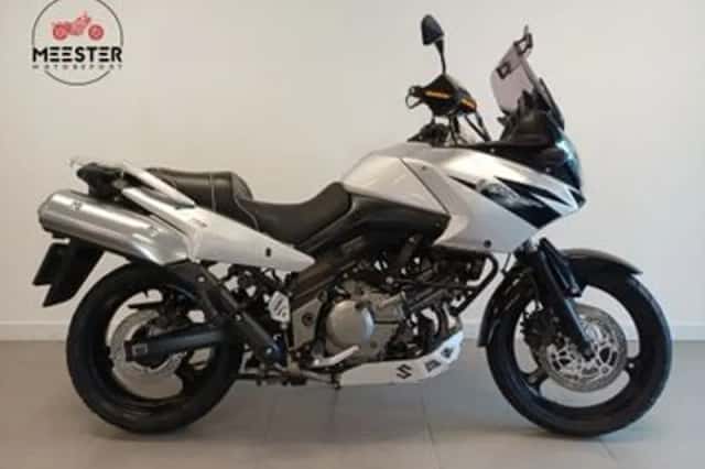 Suzuki V-Strom (2005) thumbnail 1