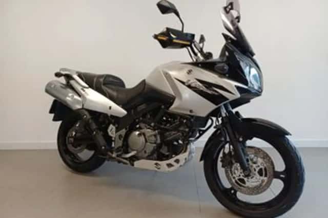 Suzuki V-Strom (2005) thumbnail 2