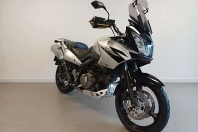 Suzuki V-Strom (2005) thumbnail 3