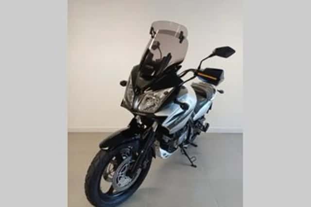 Suzuki V-Strom (2005) thumbnail 5
