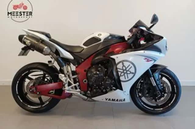 Yamaha YZF-R1 (2009) thumbnail 1
