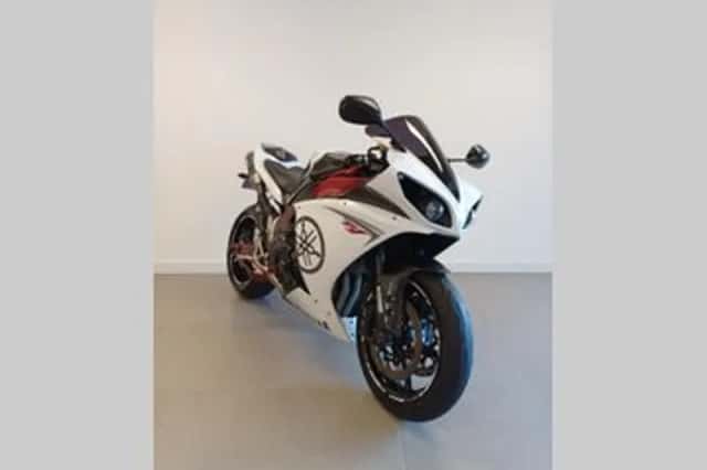 Yamaha YZF-R1 (2009) thumbnail 4