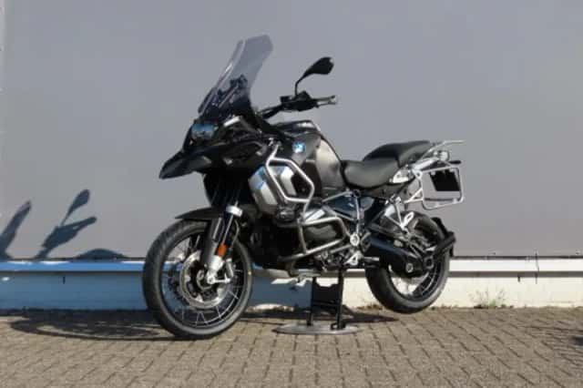 BMW R 1250 GS Adventure (2022) thumbnail 2
