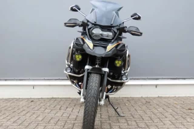 BMW R 1250 GS Adventure (2024) thumbnail 3