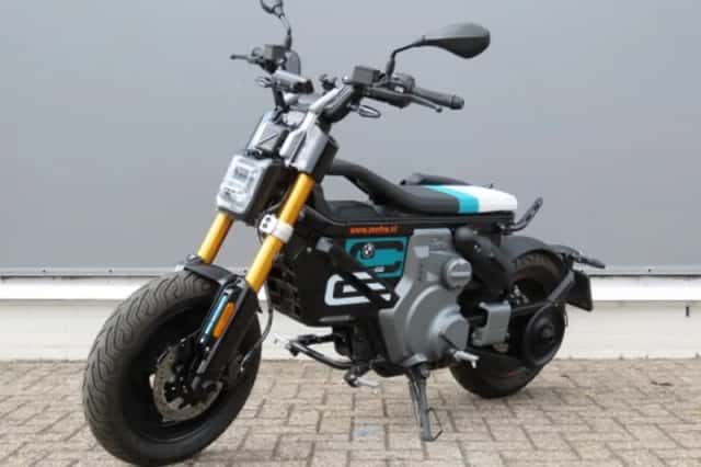 BMW CE 02 (2024) thumbnail 2