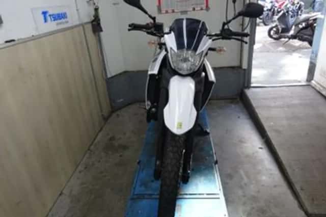 Yamaha XT660R (2012) thumbnail 4