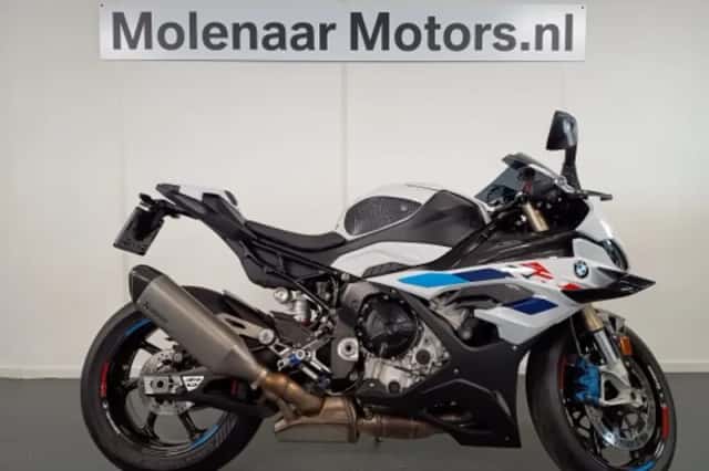 BMW S 1000 RR (2024) thumbnail 1