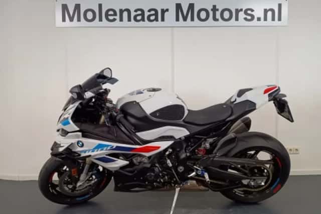 BMW S 1000 RR (2024) thumbnail 2