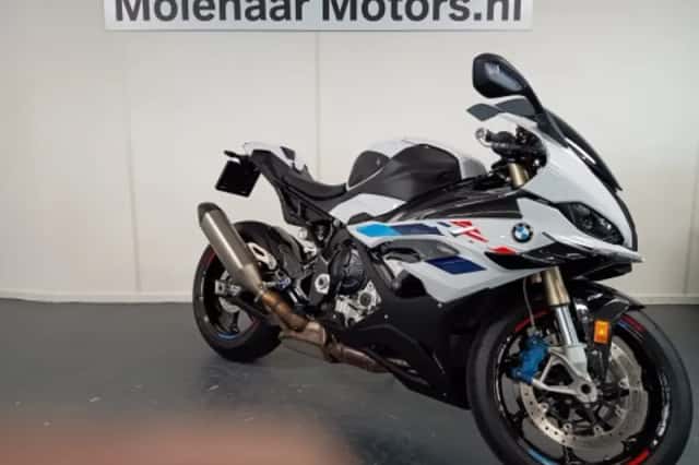 BMW S 1000 RR (2024) thumbnail 4