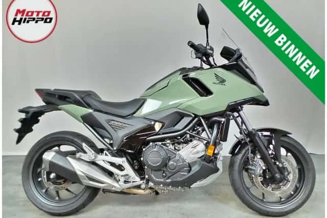 Honda NC750X (2025) thumbnail 2