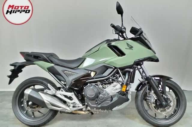 Honda NC750X (2025) thumbnail 2