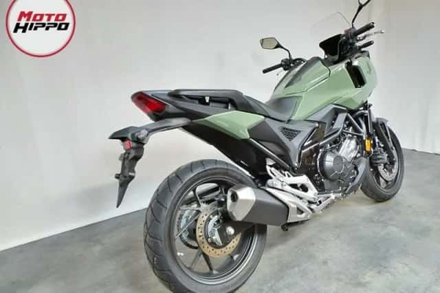 Honda NC750X (2025) thumbnail 4