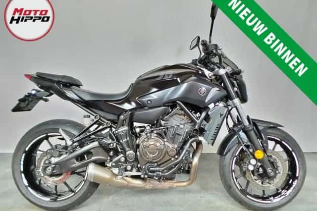 Yamaha MT-07 (2017) thumbnail 2