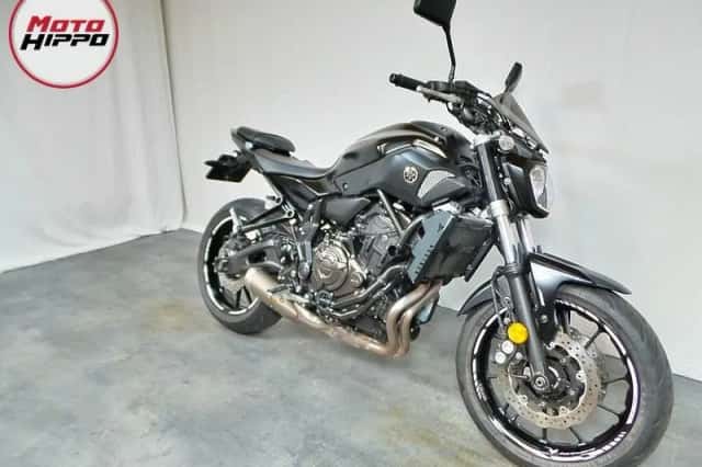 Yamaha MT-07 (2017) thumbnail 4